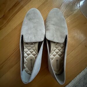 Size 9 Birdies! Amazing condition.